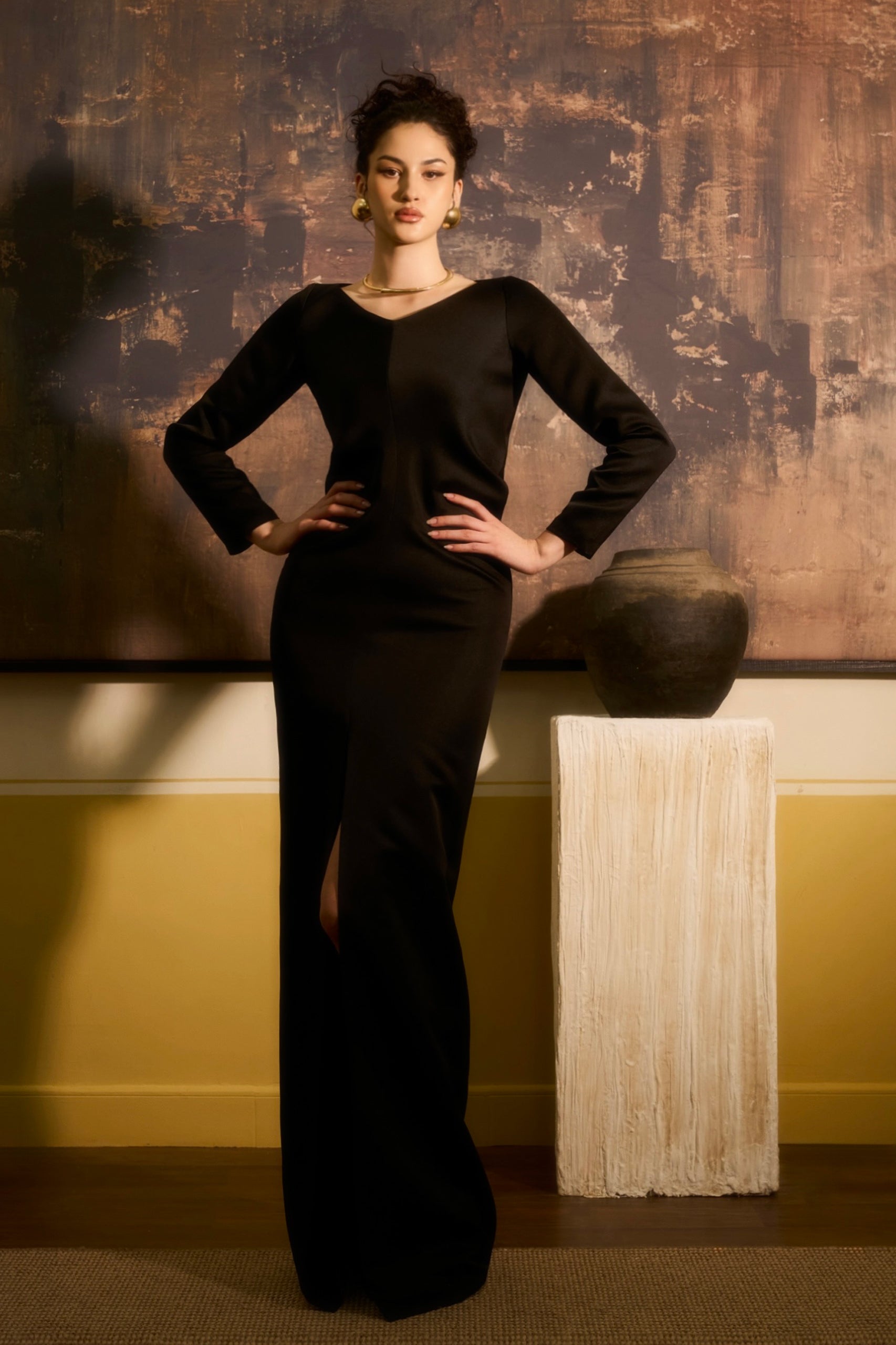 Tinh Du Sheath V-Neck Satin Maxi Dress
