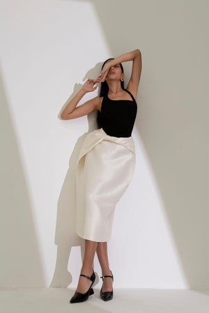 Xuyen Pegged Twisted Polished Cotton Midi Skirt 